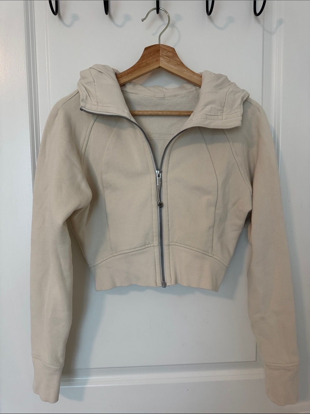 LULULEMON Scuba Full Zip CROPPED Hoodie Bone Women Size 4